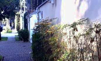 Imagem 2: Rua tranquila, arborizada, que tal planejar planos para a sua familia!