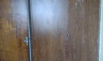 Imagem 5: Apartamento para venda possui 65 metros quadrados com 3 quartos com armários, cozinha com