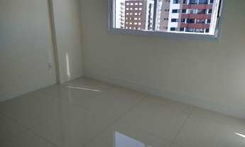 Imagem 7: Apartamento Grande Pronto com vista livre, sacada ampla 3 suítes, 2 garagens