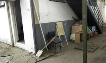 Imagem 6: Galpão EXCELENTE para aluguel ou venda possui 500 metros quadrados comercial