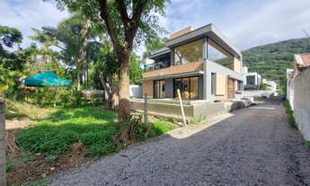 Imagem 3: Casa nova com 4 quartos em Frente a Lagoa da Conceição, Condomínio fechado - Florianópolis