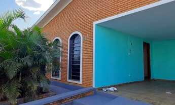 Imagem 2: Casa Jd. Tabapuã ( Prox. ao Sesi) 03 Dorm. ( 01 suite) C/ Armários" Ótimo Local "