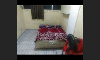 Imagem: Alugo um quarto semi Mobiliado Leia Anúncio