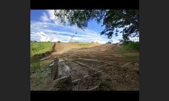 Imagem 2: Lote EXTRA no Condomínio Chácaras Braúnas