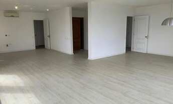 Imagem 4: APARTAMENTO NO JARDIM EUROPA (3 dormitórios, 1 suíte, 3 vagas, 220M2