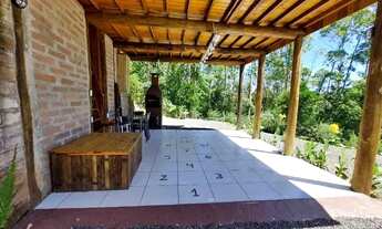 Imagem 5: Cabana com teto de vidro turística