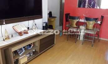 Imagem 2: Excelente Casa de 2 quartos de esquina na QC 07 do Jardins Mangueiral Por R$ 440.000,00