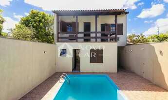 Imagem 2: Casa de 5 Dormitórios com Piscina no Jardim Floresta