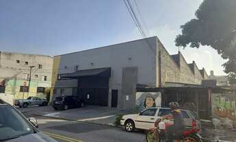 Imagem 3: Galpão/Depósito/Armazém para venda possui 678 metros quadrados