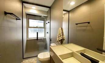 Imagem 7: Apartamento mobiliado com 5 dormitórios sendo 4 suítes e 3 vagas de garagem em Balneário C