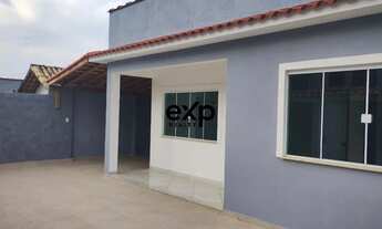 Imagem 2: Casa com 2 Suítes e 4 Vagas - Espaço e Conforto Garantidos