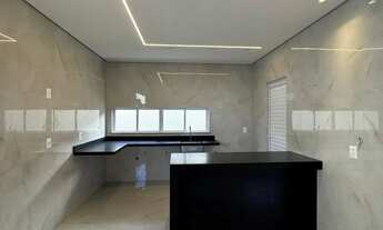 Imagem 5: Casa Em Condomínio na Cidade Alpha-TERRAS 04 - de 220m² Sendo 4 Suítes\Piscina\Casa com