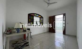 Imagem 7: Encante-se com esta residência completa no coração do bairro República!