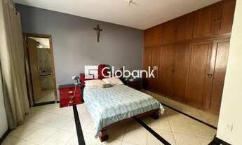 Imagem 4: Casa para Aluguel em Montes Claros - 6 Quartos, 3 Vagas, 380 m² no Bairro Melo