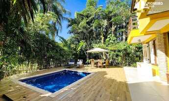 Imagem 2: Casa Moderna com 4 Suítes e Espaço Gourmet a 170 m da praia!