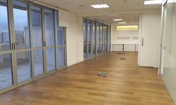 Imagem 2: Sala/Conjunto para aluguel possui 292 metros quadrados perto do Shop Morumbi