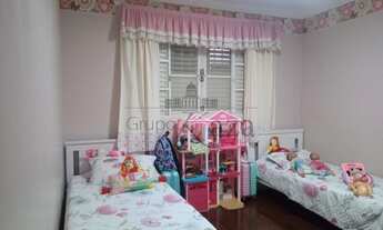 Imagem 5: Casa para venda com 210 metros quadrados com 3 quartos