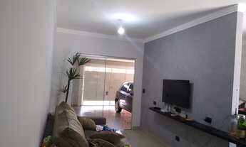 Imagem 2: Casa para venda possui 120 metros quadrados com 3 quartos em Jardim São Conrado - Campo Gr