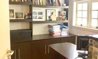 Imagem 7: Casa de condomínio a venda tem 295 metros quadrados com 3 quartos Granja viana