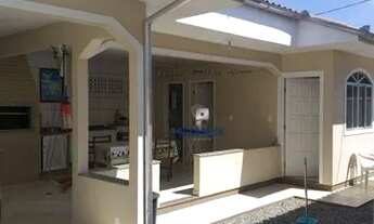 Imagem 3: Casa semi-mobiliada 3 dormitórios com edícula. Aririú, Palhoça