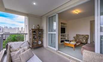 Imagem 3: Apartamento com varanda gourmet! 195 metros, 4 dormitórios sendo 3 suítes e 3 vagas!