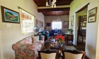 Imagem 2: Casa de fazenda no centro da cidade