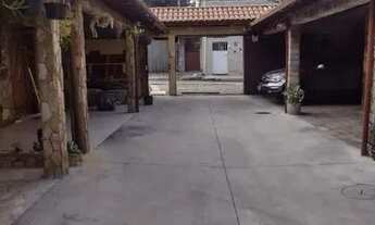 Imagem 5: Casa com três quartos, sala, cozinha, banheiro, DCE, área de tanque, Uma vaga para carro