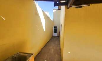 Imagem 6: Casa para venda tem 160 metros quadrados com 3 quartos em Jardim das Palmeiras - Uberlândi