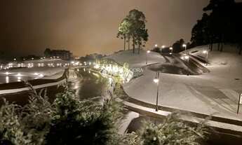 Imagem 2: TERRENO CONDOMÍNIO LAKEN GRAMADO! Lugar lindo demais! Energia incrível! Infra completa! Pr