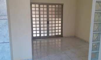 Imagem 5: Sobrado com três dormitórios em ótima localização!