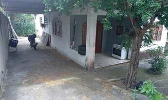 Imagem: Pq. Sr. Bonfim, Casa 4Qts. Garagem e Terreno