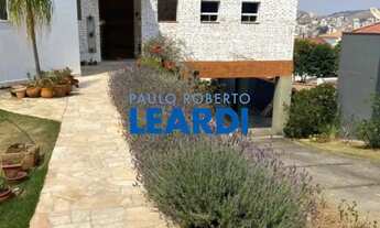 Imagem: SOBRADO - JARDIM DOS ESTADOS - MG