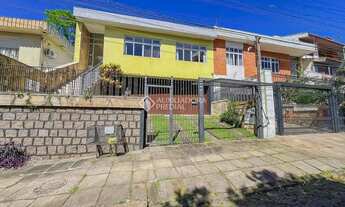 Imagem 3: Casa com 4 domitório (1 suíte) no bairro Menino Deus - Porto Alegre