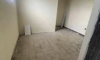 Imagem 6: Galpão com escritórios e uma casa