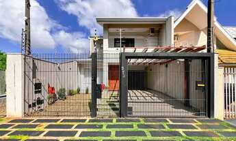 Imagem 2: Sobrado com 232.5 m² e 3 Suítes à Venda no Jardim Iguaçu - Maringá