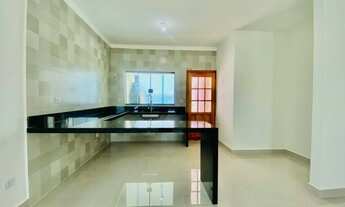 Imagem 7: Casa totalmente térrea em condomínio com 3 dormitórios, sendo 1 suíte espaçosa!!