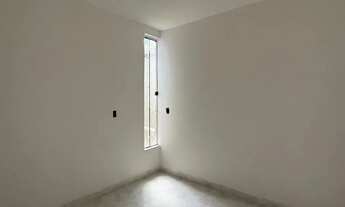 Imagem 5: Linda casa! 2 Quartos sendo 1 Suíte - Toda no Porcelanato e um Quintal Enorme - Vila Finso