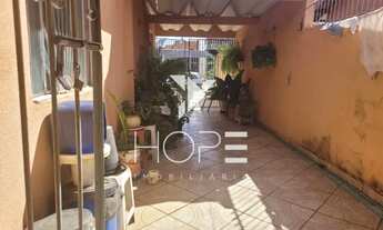 Imagem 7: Casa à venda com edícula e terreno amplo no Jardim Silvino Cambé/PR