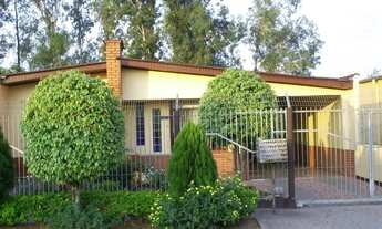 Imagem 2: Oportunidade no Vicentina: casa com 2 dormitórios, 98m² construídos, terreno de 410m² e ót