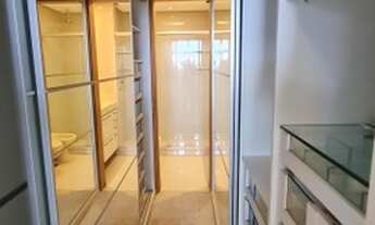 Imagem 5: Apartamento super espaçoso, ótima planta, duas frentes, vista Barra e do verde. Reformado