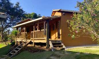 Imagem: Sitio 1.700m² com piscina e espaço gourmet