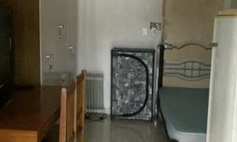 Imagem 2: Aluga-se kitinet mobiliada para uma pessoa, 700 reais. Watts *,