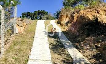 Imagem 2: Terreno aclive, de 1.010,00 m² - Jardim Três Nascentes - Campos do Jordão/SP