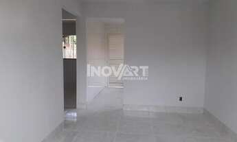 Imagem 5: Casa para venda tem 360 metros,2 quartos,3 vagas, área de serviço, blindex em Ap.Goiânia