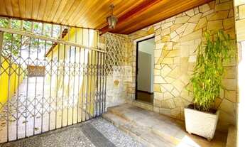 Imagem 2: Casa 3 Dormitórios 1 Suíte 8 Vagas - 480 metros