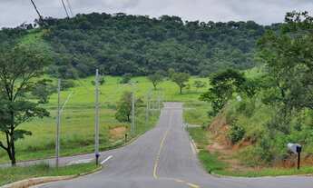 Imagem 2: Lotes de 1400 a 1900m2 em Bairro com Infraestrutura Completa