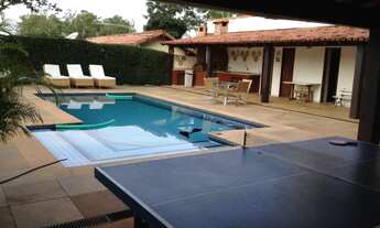 Imagem: Casarão com praia particular e clube privativo