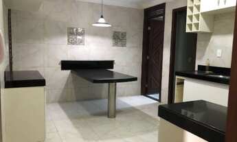 Imagem 5: Casa em Lagoa Nova com piscina, sendo 3 quartos e 4 vagas de garagem