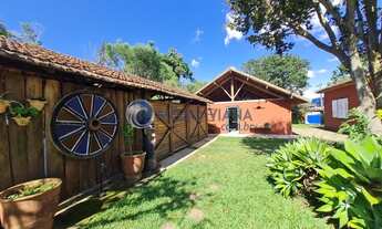 Imagem 4: Casa de fazenda no centro da cidade
