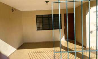 Imagem: CASA A VENDA EM AVENIDA COMERCIAL